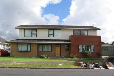 Photo of property in 60 Kelwyn Road, Kelston, Auckland, 0602