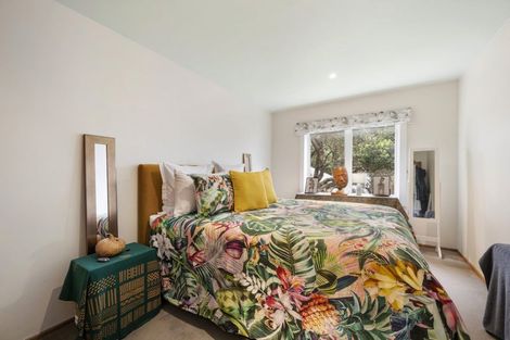 Photo of property in Kingsgate Flats, 10 Austin Street, Mount Victoria, Wellington, 6011