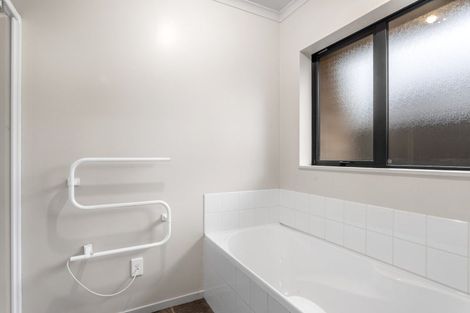 Photo of property in 117a Kippenberger Avenue, Rangiora, 7400