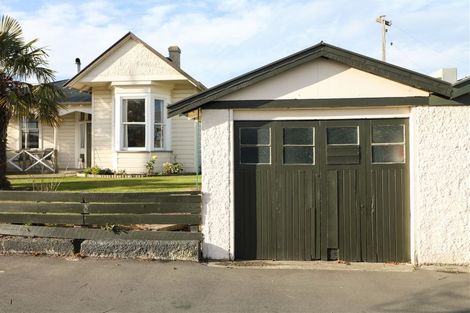 Photo of property in 2 Memorial Avenue, Parkside, Timaru, 7910