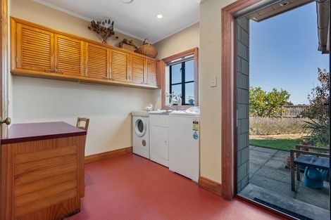 Photo of property in 12a Tamati Place, Merrilands, New Plymouth, 4312