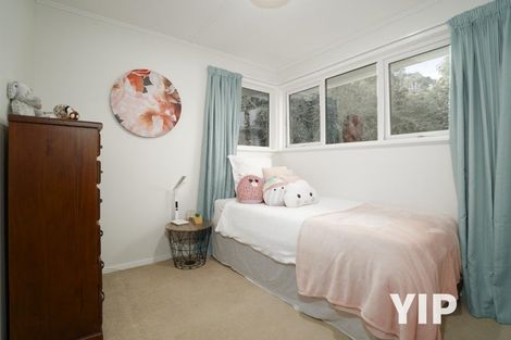 Photo of property in 106 Ruskin Road, Newlands, Wellington, 6037