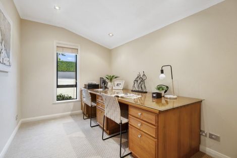 Photo of property in 10 Ronaki Road, Mission Bay, Auckland, 1071