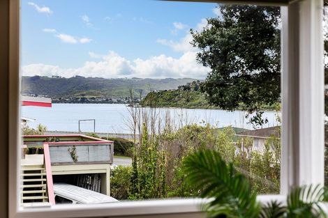 Photo of property in 9 Brora Crescent, Papakowhai, Porirua, 5024