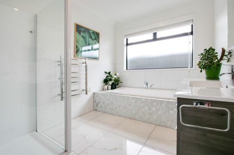 Photo of property in 7 Ohau Place, Poraiti, Napier, 4112