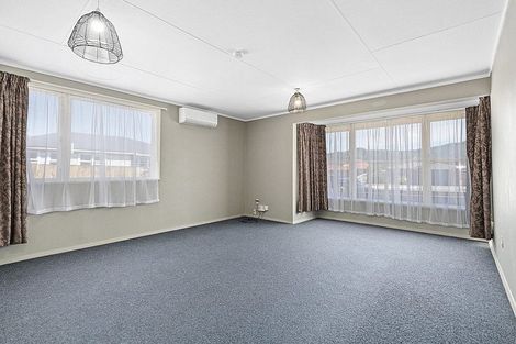 Photo of property in 9 Phar Lap Grove, Trentham, Upper Hutt, 5018