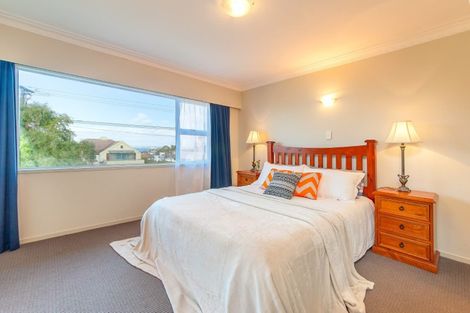 Photo of property in 150 Aberdeen Road, Campbells Bay, Auckland, 0620