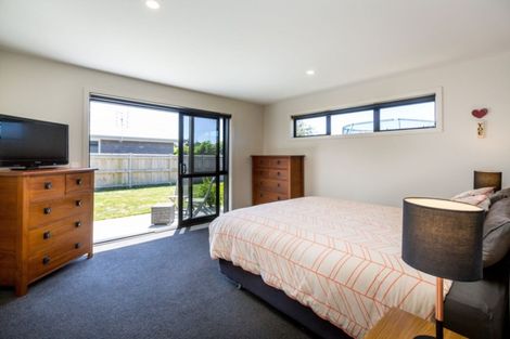 Photo of property in 10 Honeyfield Drive, Whalers Gate, New Plymouth, 4310