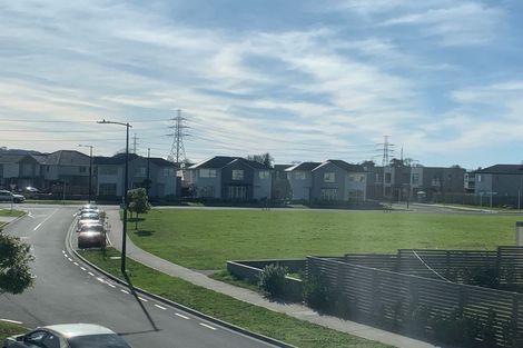 Photo of property in 12 Hopuni Way, Takanini, 2112