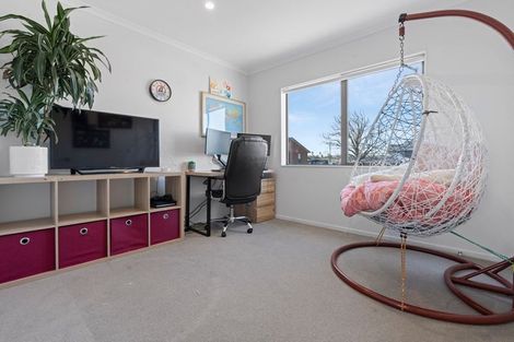 Photo of property in 60 Te Napi Drive, Takanini, 2112