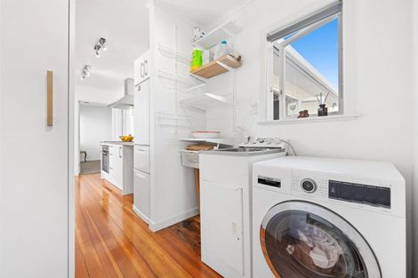 Photo of property in 1/31 Lavelle Road, Henderson, Auckland, 0612