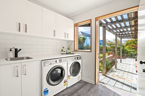 Photo of property in 19 Argyle Street, Mornington, Dunedin, 9011
