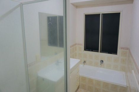 Photo of property in 7 Mullagh Place, East Tamaki Heights, Auckland, 2016