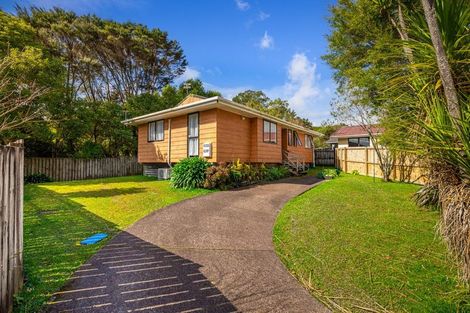 Photo of property in 1/64 Meadowvale Rise, Titirangi, Auckland, 0604
