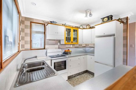 Photo of property in 11b Mcauley Place, Waikiwi, Invercargill, 9810