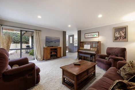 Photo of property in 44 Athfield Drive, Bethlehem, Tauranga, 3110