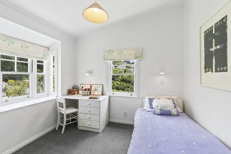 Photo of property in 31 Maarama Crescent, Aro Valley, Wellington, 6021