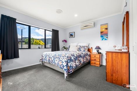 Photo of property in 5 Sapphire Grove, Birchville, Upper Hutt, 5018