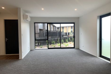 Photo of property in 82 Glidepath Road, Hobsonville, Auckland, 0616