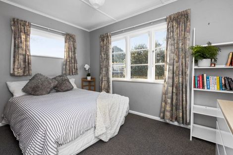 Photo of property in 65 Ferry Road, Clive, 4102