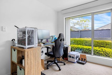 Photo of property in 1/195b Wairakei Road, Bryndwr, Christchurch, 8053