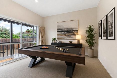 Photo of property in 54 Meadway, Sunnyhills, Auckland, 2010