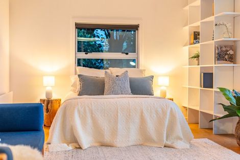 Photo of property in 100 Motuhara Road, Plimmerton, Porirua, 5026