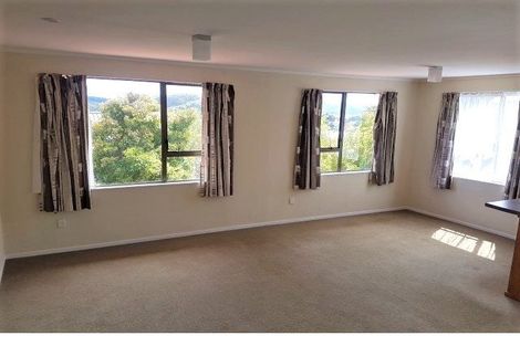 Photo of property in 3 Langwell Place, Papakowhai, Porirua, 5024