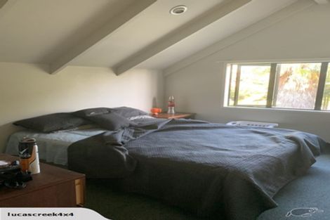 Photo of property in 8 Schnapper Rock Road, Schnapper Rock, Auckland, 0632