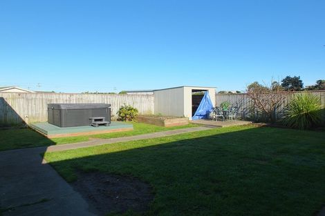 Photo of property in 60 Nash Parade, Foxton Beach, Foxton, 4815