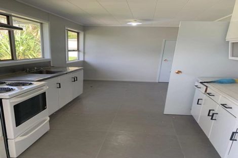 Photo of property in 13 Spinella Drive, Bayview, Auckland, 0629