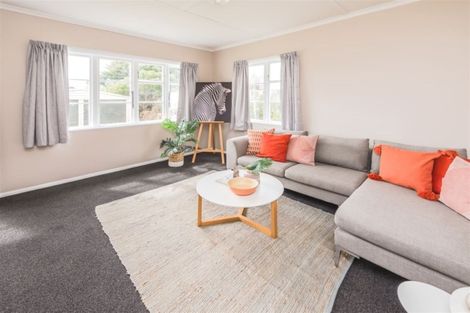 Photo of property in 24 Swiss Avenue, Gonville, Whanganui, 4501