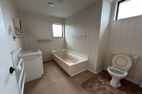 Photo of property in 2/49 Mana Esplanade, Paremata, Porirua, 5026