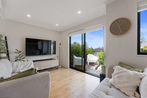 Photo of property in 9c Glamorgan Drive, Torbay, Auckland, 0630