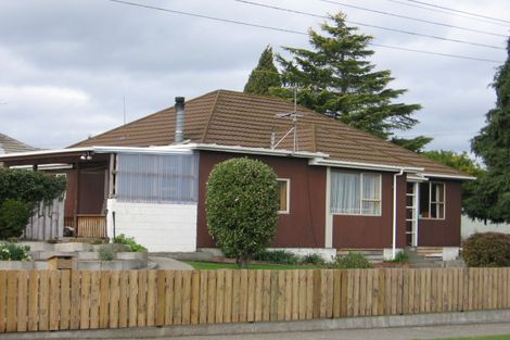 Photo of property in 2 Stamford Place, Lansdowne, Masterton, 5810