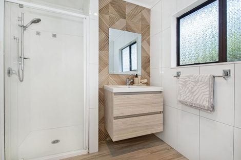 Photo of property in 56 Raumati Crescent, Onerahi, Whangarei, 0110