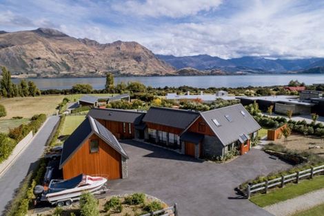 Photo of property in 314 Beacon Point Road, Wanaka, 9305