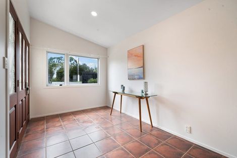 Photo of property in 174 Don Buck Road, Massey, Auckland, 0614