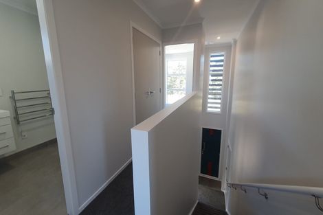 Photo of property in 30 Pateke Drive, Kenepuru, Porirua, 5022