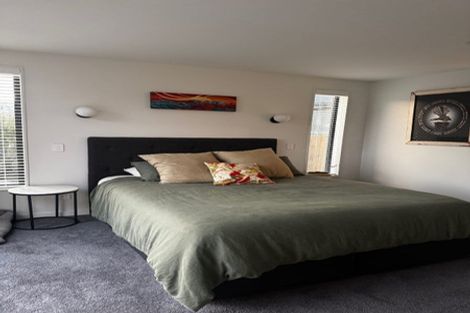 Photo of property in 19 Kaiwaru Place, Waikanae, 5036