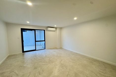 Photo of property in 23 Kerekin Drive, Oteha, Auckland, 0632