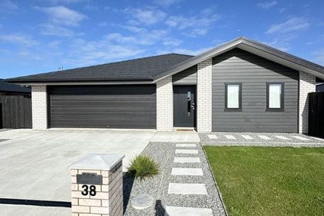 Photo of property in 38 Jean Batten Lane, Rolleston, 7615