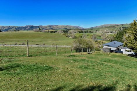 Photo of property in 53 Piano Flat Road, Waikaia, 9778