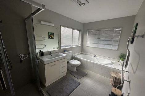 Photo of property in 48b Makora Road, Massey, Auckland, 0614