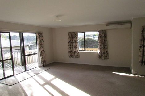 Photo of property in 6 Seagull Place, Whitby, Porirua, 5024