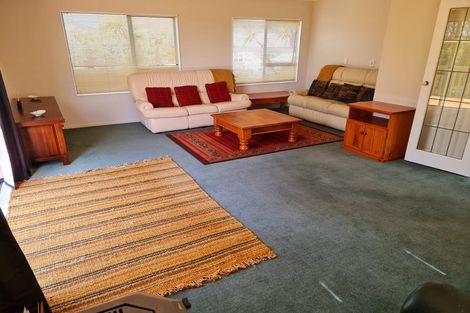 Photo of property in 8 Trig Hill Terrace, Waikanae Beach, Waikanae, 5036