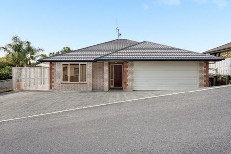 Photo of property in 18 Bateleur Close, Welcome Bay, Tauranga, 3112