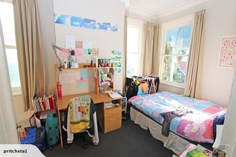 Photo of property in 44 Heriot Row, Dunedin Central, Dunedin, 9016