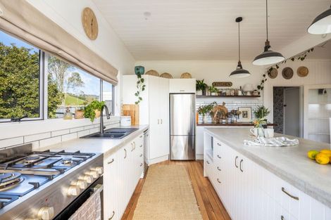 Photo of property in 826 Mokau Road, Mimi, Urenui, 4377