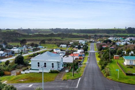 Photo of property in 20 Cambridge Street, Patea, 4520